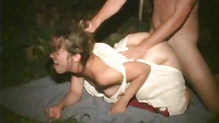 Porno Sergisi-Çek Daisy Lee ormanda açık havada seks porno sarisin anal yapıyor