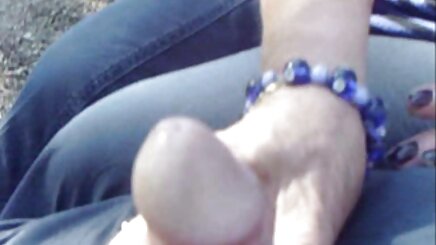 Shae Celestine ve eğimli bir çivi ile tesettürlü anal porno açık fuck