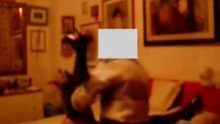 Mastürbasyon rokettube anal porn beyaz bir grup erkekle oynamıyor