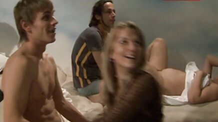 SEKS ÜZERİNDE ücretsiz anal porno izle THE YATAK TARAFINDAN RH