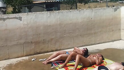 Sandy Yardish ve benim erkek arkadaş Casey ilk zaman içinde bir sigara içme azeri anal seks